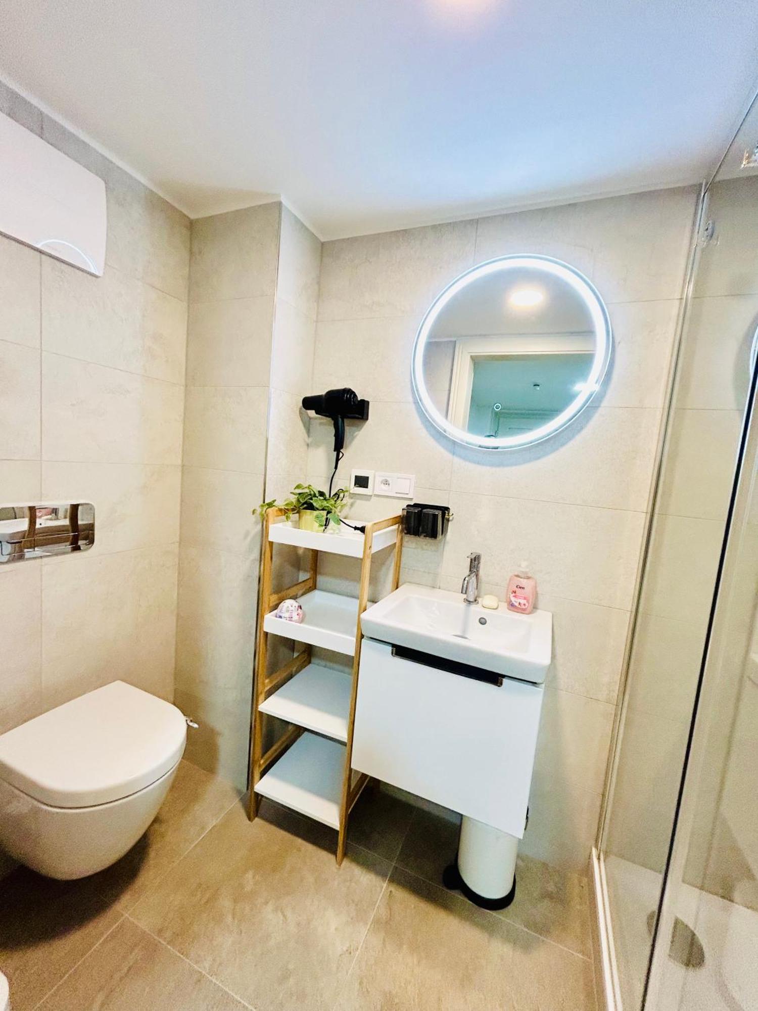 Cozy Design Homestay With Terrace Prague Exterior photo
